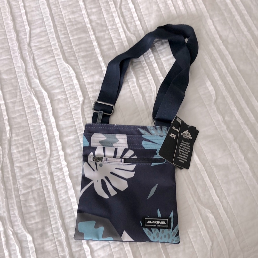 Dakine Crossbody Bag